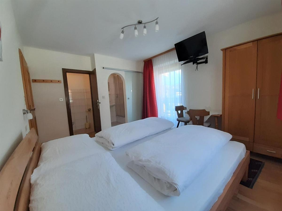 Haus Christine Apartment Fulpmes Ngoại thất bức ảnh