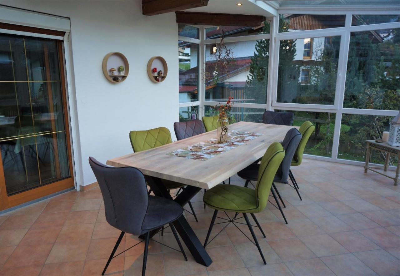 Haus Christine Apartment Fulpmes Ngoại thất bức ảnh